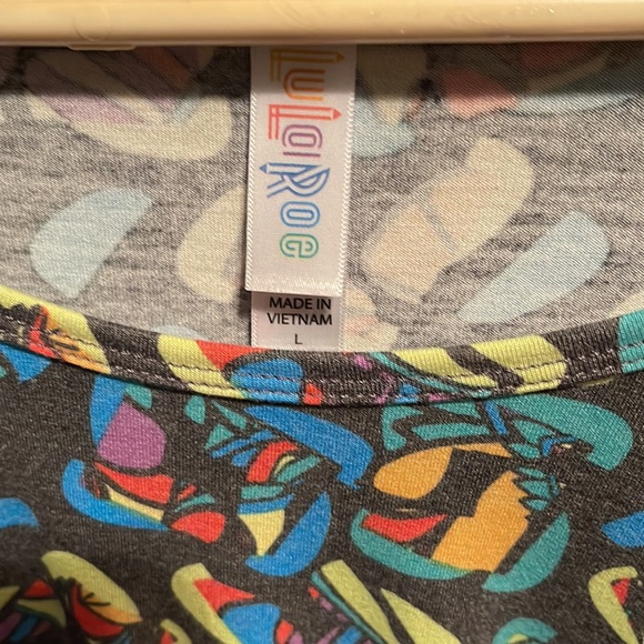 Lularoe classic T, large - Picture 3 of 3